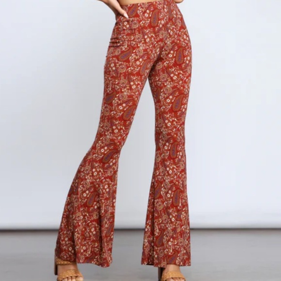 Windsor Paisley Chic High-waist Flare Pants - Picture 4 of 6